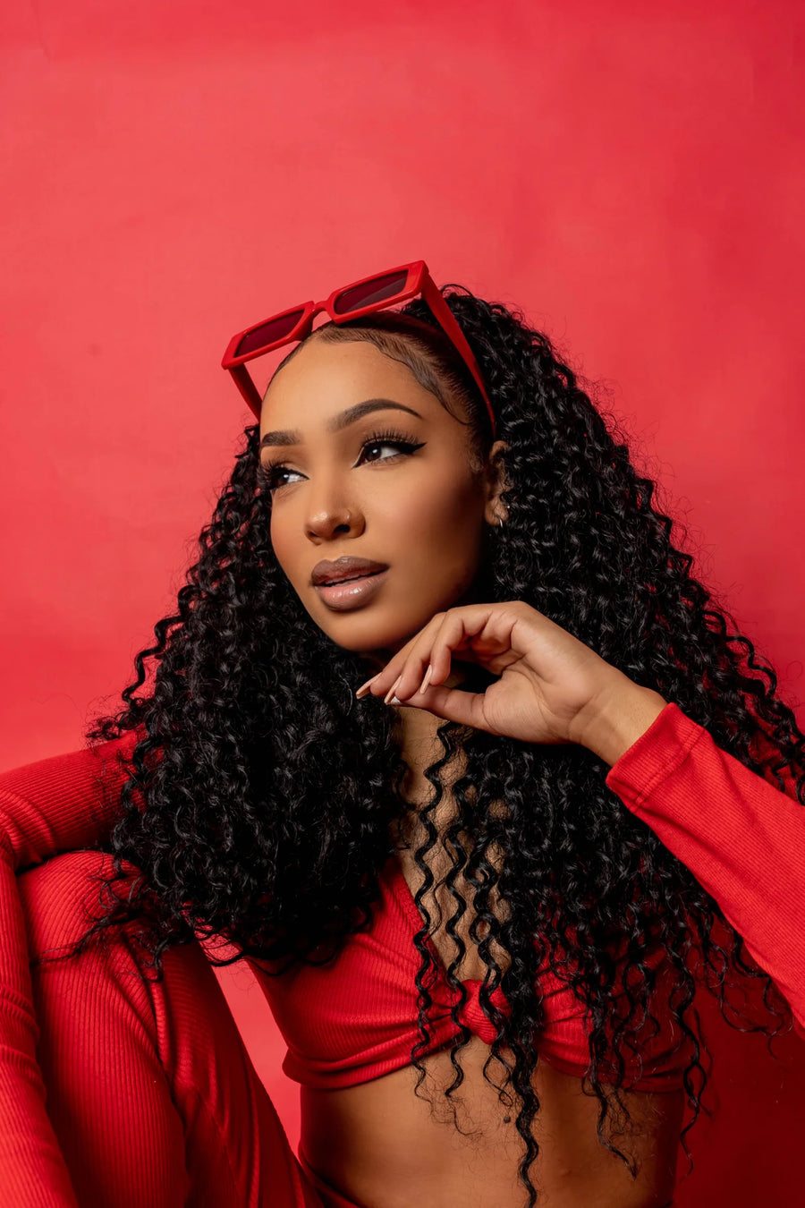 Defined Curls.Weightless Volume.